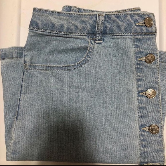 Denim skirt - Picture 2 of 2